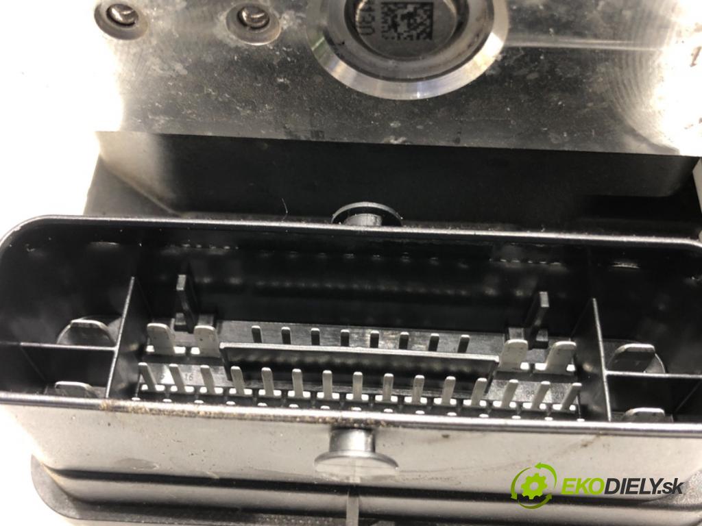 SKODA OCTAVIA IV (NX3, NN3) 2020 - 2022    2.0 TDI 110 kW [150 KM] olej napędowy 2020 - 2022  Pumpa ABS 5WA614517BL (Pumpa ABS)