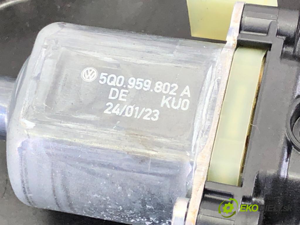 SKODA OCTAVIA IV (NX3, NN3) 2020 - 2022    2.0 TDI 110 kW [150 KM] olej napędowy 2020 - 2022  mechanismus okna pravý přední část 5E3837656A