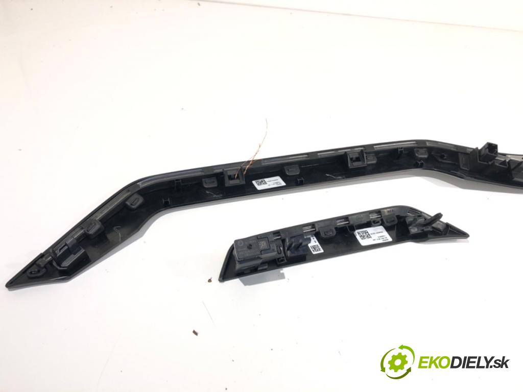 SKODA OCTAVIA IV (NX3, NN3) 2020 - 2022    2.0 TDI 110 kW [150 KM] olej napędowy 2020 - 2022  lišty kryt 5E4853192C 5E4853190A (Lišta)