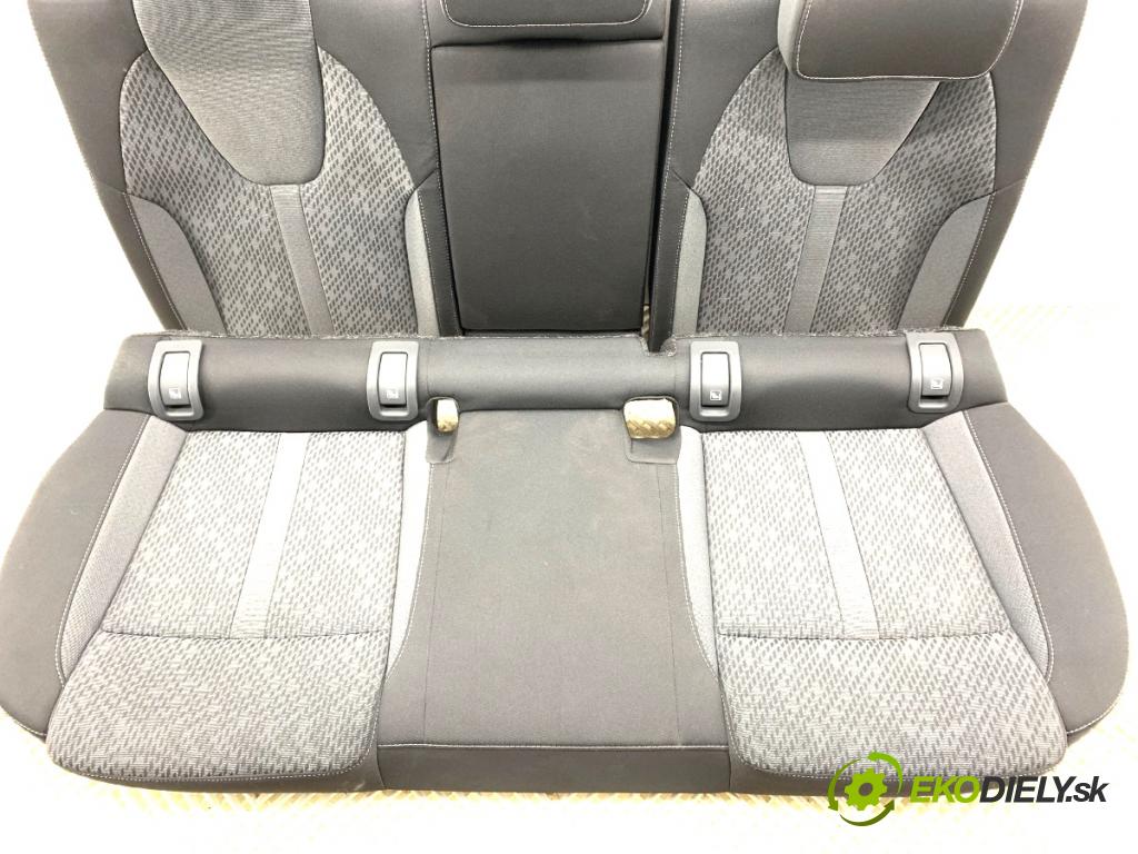 SKODA OCTAVIA IV (NX3, NN3) 2020 - 2022    2.0 TDI 110 kW [150 KM] olej napędowy 2020 - 2022  Sedadlo druhý rad