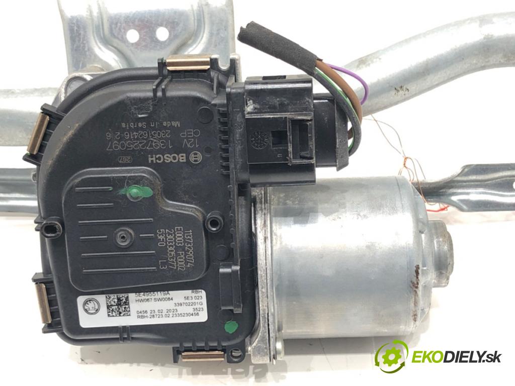 SKODA OCTAVIA IV (NX3, NN3) 2020 - 2022    2.0 TDI 110 kW [150 KM] olej napędowy 2020 - 2022  Mechanizmus stieračov predný 5E4955023A 339702201G (Motorček stieračov predné)