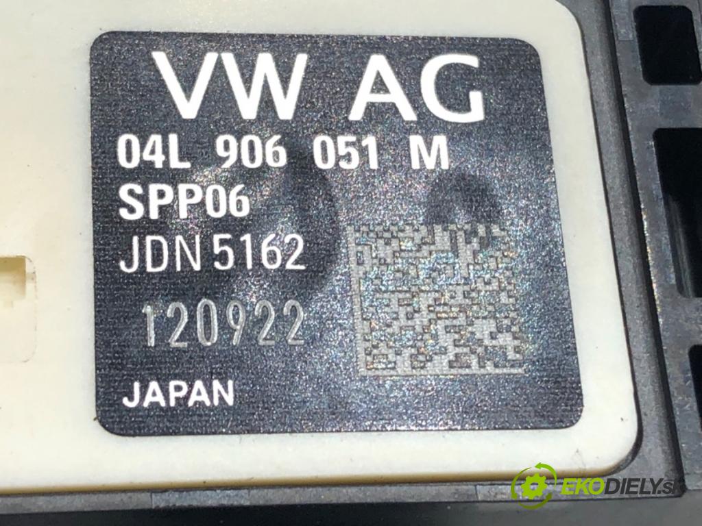 SKODA OCTAVIA IV (NX3, NN3) 2020 - 2022    2.0 TDI 110 kW [150 KM] olej napędowy 2020 - 2022  snímač tlaku spalín DPF 04L906051M