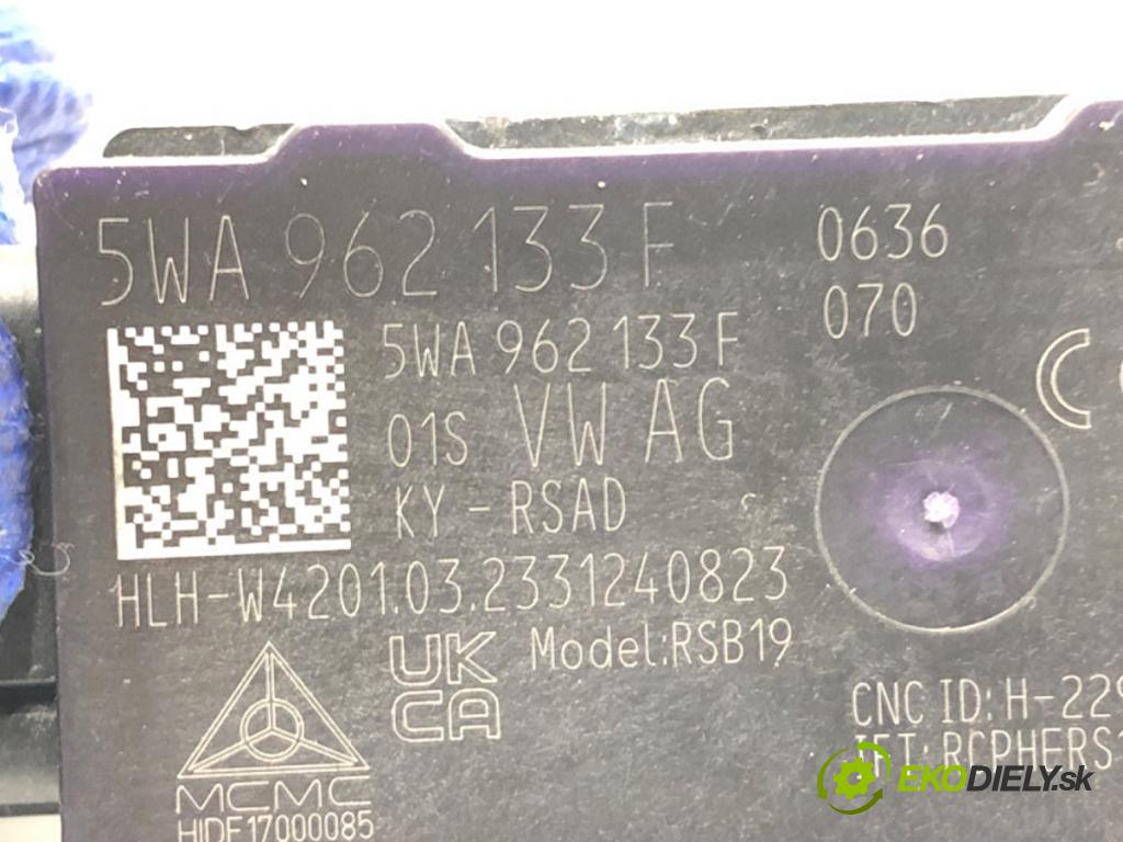 SKODA OCTAVIA IV (NX3, NN3) 2020 - 2022    2.0 TDI 110 kW [150 KM] olej napędowy 2020 - 2022  Zosilňovač 5WA962133F (Zosilňovač)