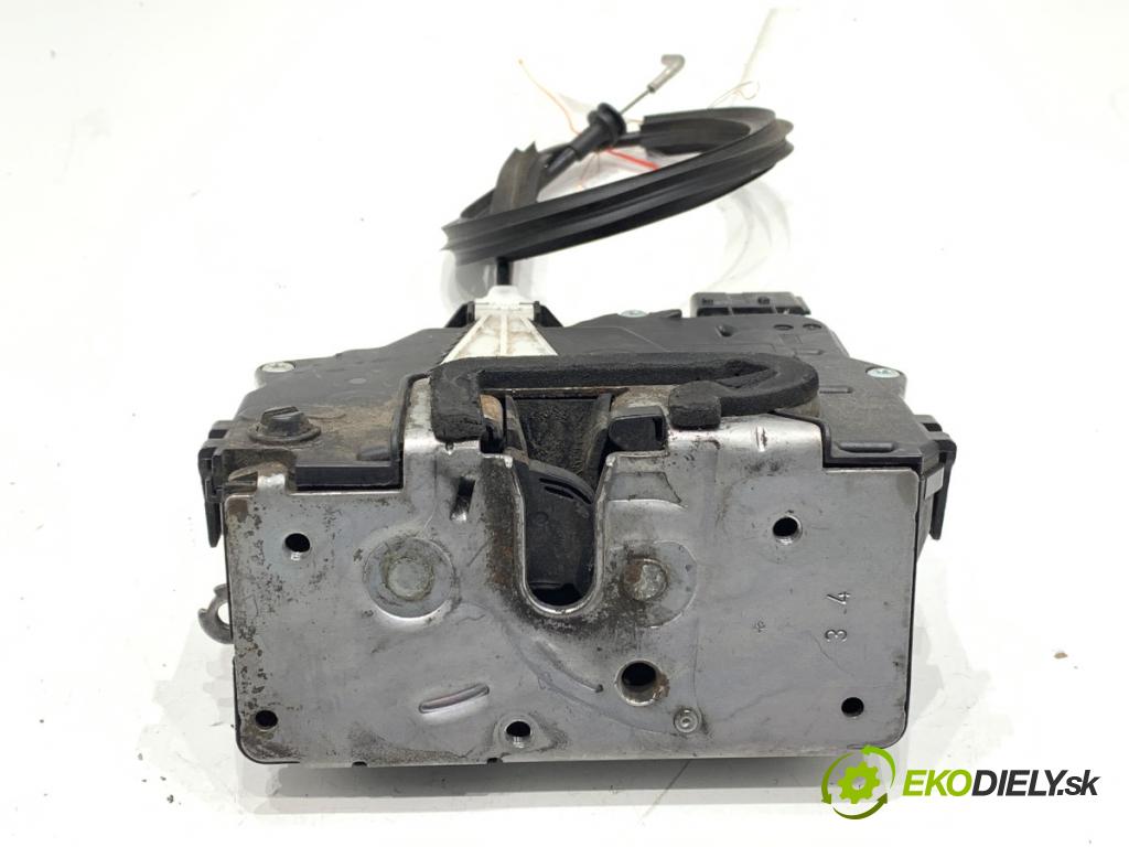 FIAT GRANDE PUNTO (199_) 2005 - 2022    1.4 (199AXB11, 199AXB1A, 199BXB1A, 199AXL1A) 57 kW [77 KM] benzyna 2005 - 2015  zámok dveře pravý zadní část 51797570