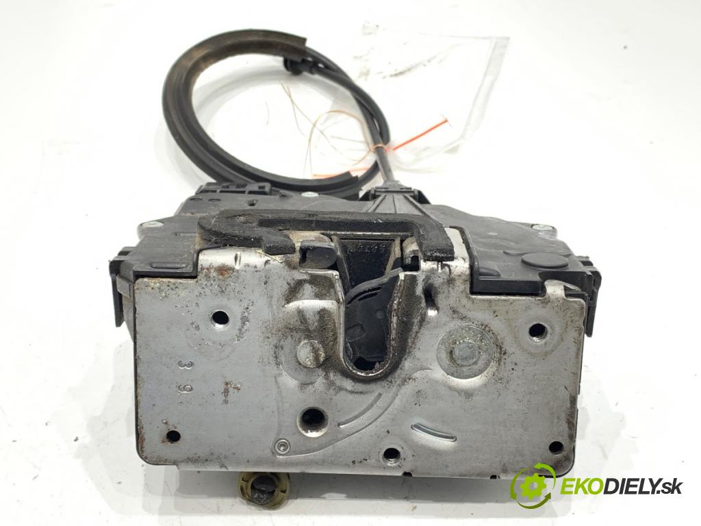 FIAT GRANDE PUNTO (199_) 2005 - 2022    1.4 (199AXB11, 199AXB1A, 199BXB1A, 199AXL1A) 57 kW [77 KM] benzyna 2005 - 2015  zámok dveře levý přední část 51797557