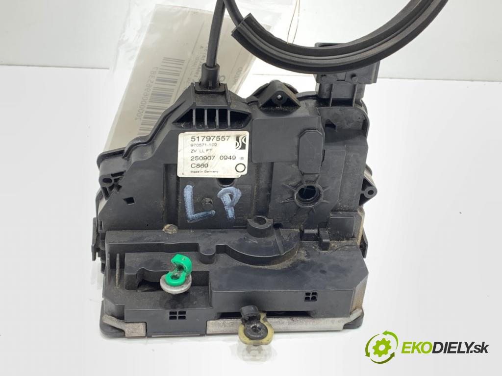 FIAT GRANDE PUNTO (199_) 2005 - 2022    1.4 (199AXB11, 199AXB1A, 199BXB1A, 199AXL1A) 57 kW [77 KM] benzyna 2005 - 2015  zámok dveře levý přední část 51797557