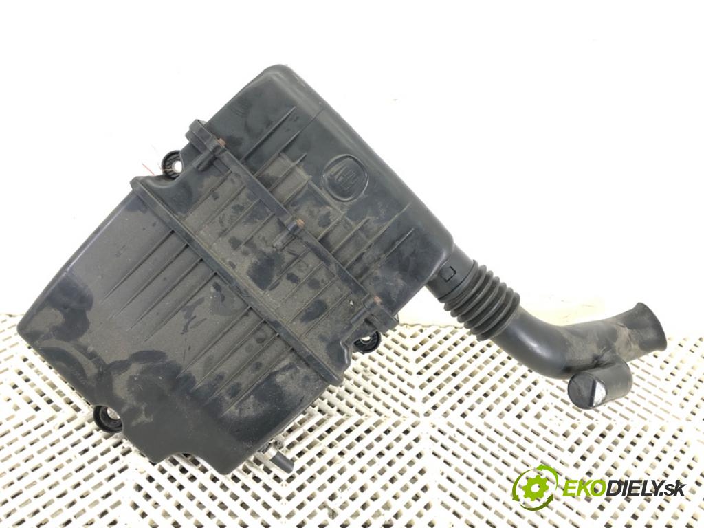 FIAT GRANDE PUNTO (199_) 2005 - 2022    1.4 (199AXB11, 199AXB1A, 199BXB1A, 199AXL1A) 57 kW [77 KM] benzyna 2005 - 2015  Obal filtra vzduchu 51773400 (Obal filtra vzduchu)