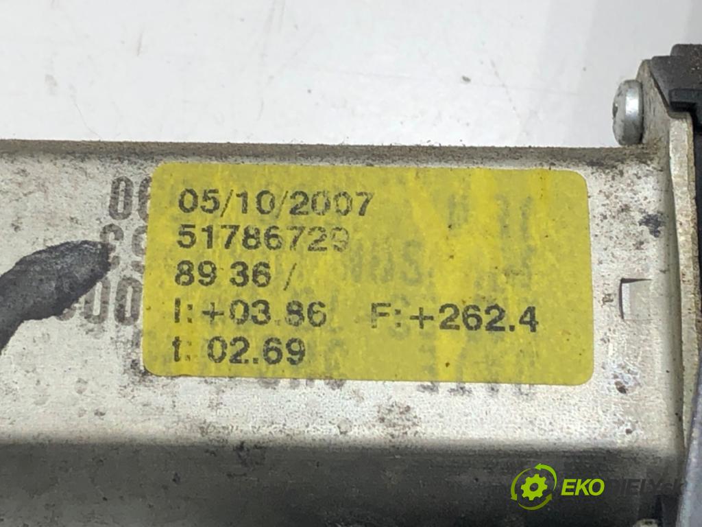 FIAT GRANDE PUNTO (199_) 2005 - 2022    1.4 (199AXB11, 199AXB1A, 199BXB1A, 199AXL1A) 57 kW [77 KM] benzyna 2005 - 2015  mechanismus okna levý přední část 51786729
