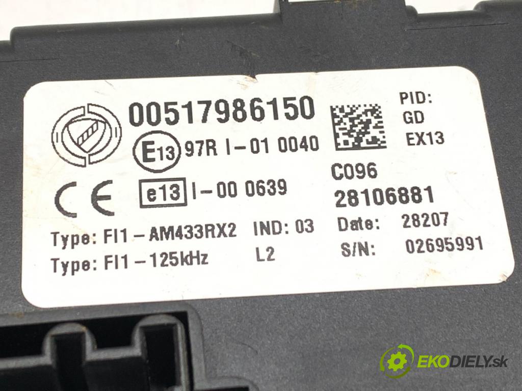 FIAT GRANDE PUNTO (199_) 2005 - 2022    1.4 (199AXB11, 199AXB1A, 199BXB1A, 199AXL1A) 57 kW [77 KM] benzyna 2005 - 2015  modul BSI 00517986150 (Pojistkové skříňky)