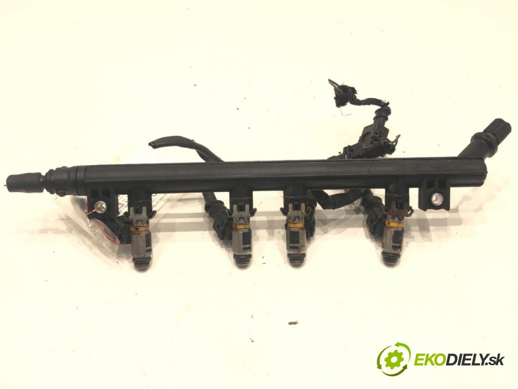 FIAT GRANDE PUNTO (199_) 2005 - 2022    1.4 (199AXB11, 199AXB1A, 199BXB1A, 199AXL1A) 57 kW [77 KM] benzyna 2005 - 2015  Lišta vstrekovacia  (Vstrekovacia lišta)