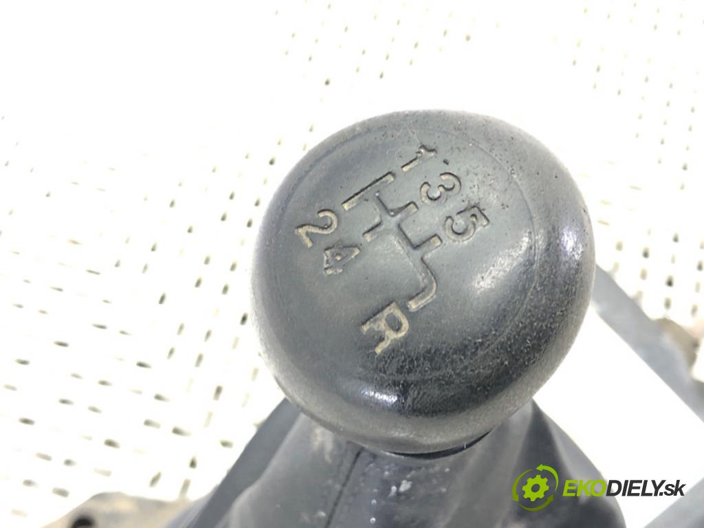 FIAT GRANDE PUNTO (199_) 2005 - 2022    1.4 (199AXB11, 199AXB1A, 199BXB1A, 199AXL1A) 57 kW [77 KM] benzyna 2005 - 2015  Kulisa 00553485390 (Rýchlostná páka (kulisa))