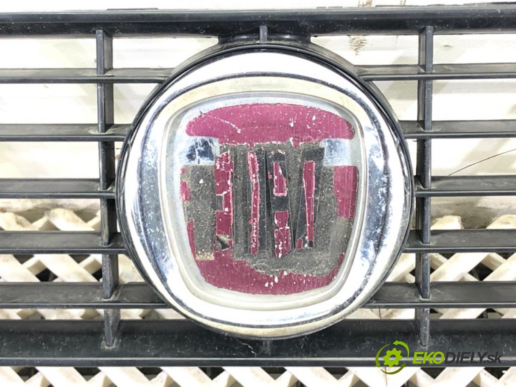FIAT GRANDE PUNTO (199_) 2005 - 2022    1.4 (199AXB11, 199AXB1A, 199BXB1A, 199AXL1A) 57 kW [77 KM] benzyna 2005 - 2015  Mriežka maska 0009779398 (Mriežka predná (maska chladiča))