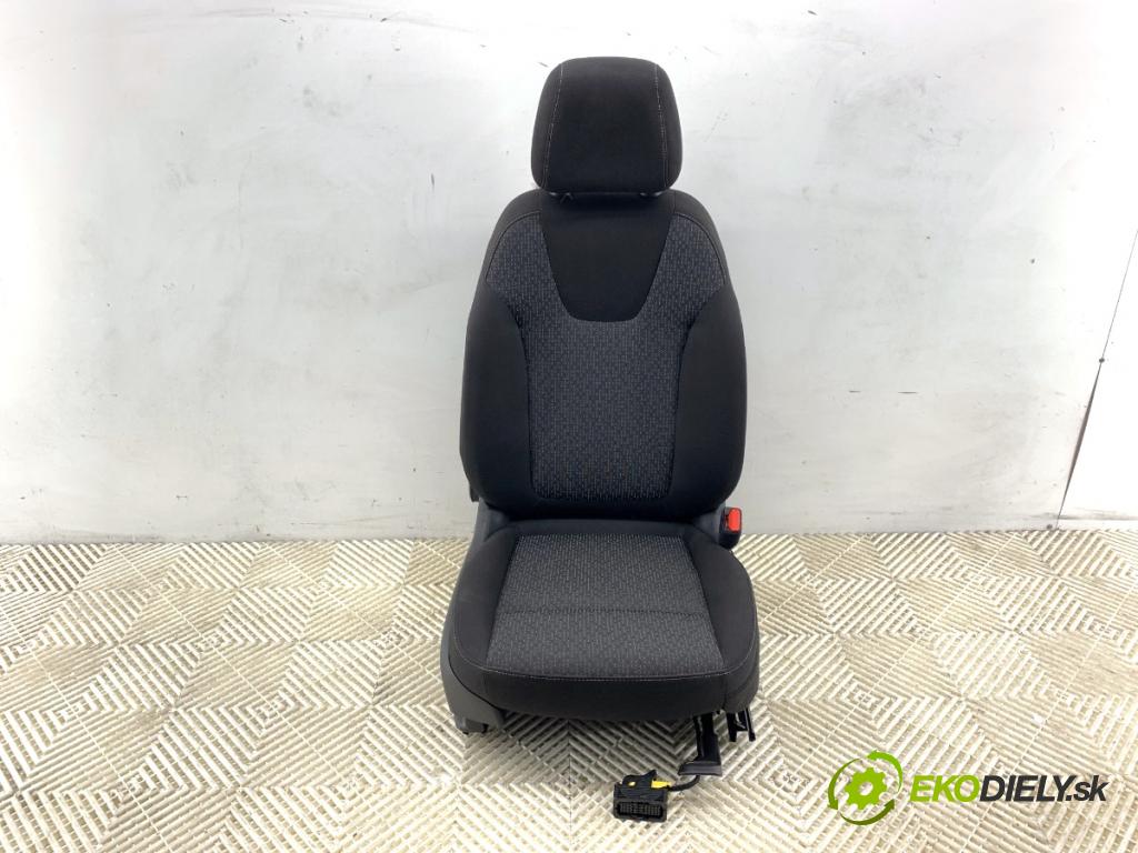 OPEL CROSSLAND X / CROSSLAND (P17, P2QO) 2017 - 2022    1.2 (75) 81 kW [110 KM] benzyna 2017 - 2022  Sedadlo pravy predný 
