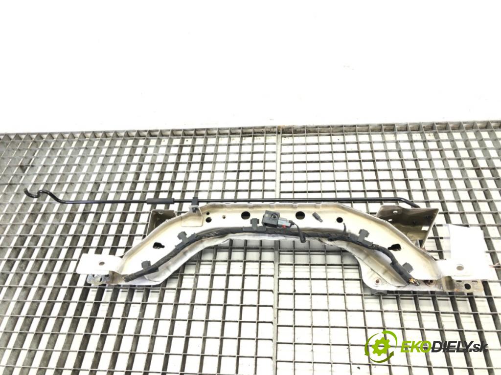 CHEVROLET ORLANDO (J309) 2010 - 2022    1.8 104 kW [141 KM] benzyna 2011 - 2022  výztuha horní  (Výztuhy)