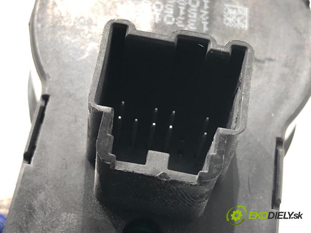 CHEVROLET ORLANDO nadwozie wielkoprzestrzenne (MPV) 2011 104 kW 1.8 1796 spínač světel 13301752