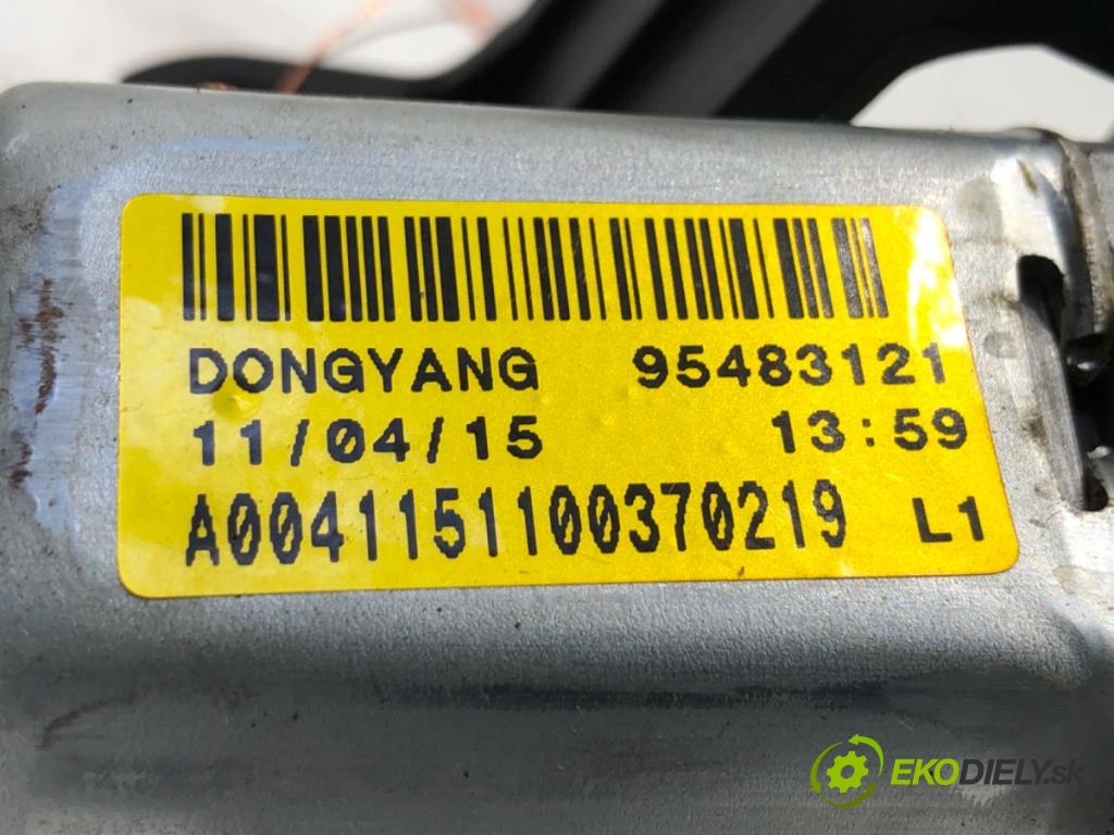 CHEVROLET ORLANDO (J309) 2010 - 2022    1.8 104 kW [141 KM] benzyna 2011 - 2022  motor stěračů zadní část 95483121