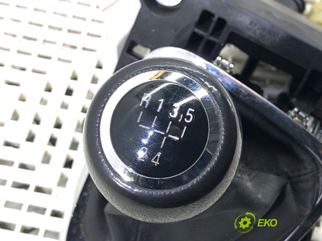 CHEVROLET ORLANDO (J309) 2010 - 2022    1.8 104 kW [141 KM] benzyna 2011 - 2022  Kulisa 55567883 (Rýchlostná páka (kulisa))