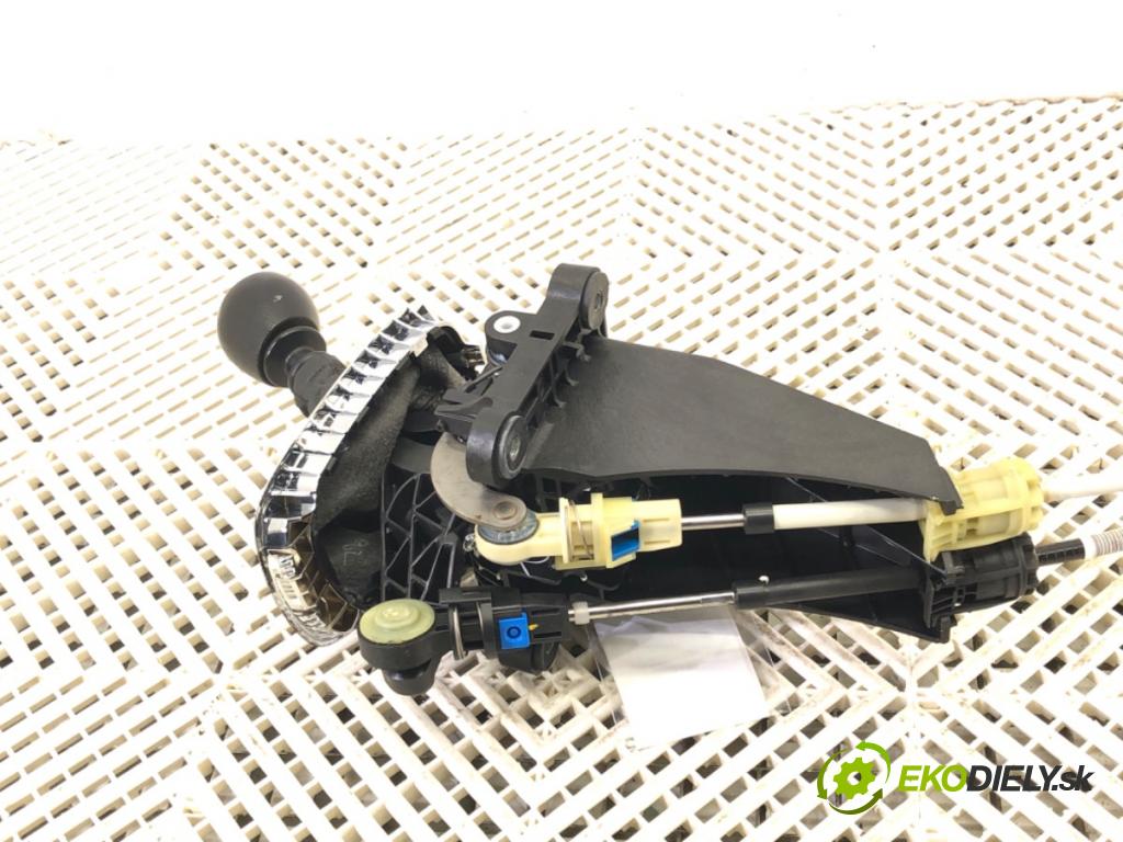 CHEVROLET ORLANDO (J309) 2010 - 2022    1.8 104 kW [141 KM] benzyna 2011 - 2022  Kulisa 55567883 (Rýchlostná páka (kulisa))