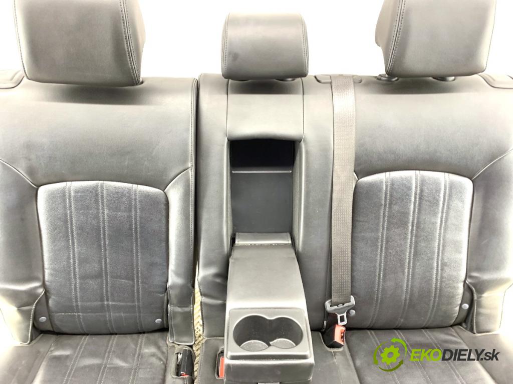 CHEVROLET ORLANDO (J309) 2010 - 2022    1.8 104 kW [141 KM] benzyna 2011 - 2022  Sedadlo druhý rad