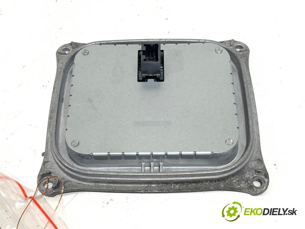 CHRYSLER PACIFICA 2016 - 2022    3.6 214 kW [291 KM] benzyna 2016 - 2022  Menič XENON 147000015300 (Riadiaca jednotka xenónu)