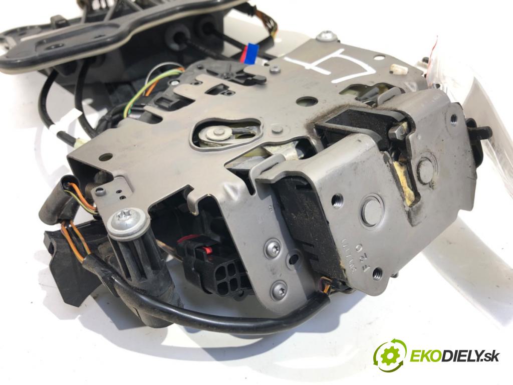 CHRYSLER PACIFICA 2016 - 2022    3.6 214 kW [291 KM] benzyna 2016 - 2022  zámok dveře levý zadní část 68234565AF