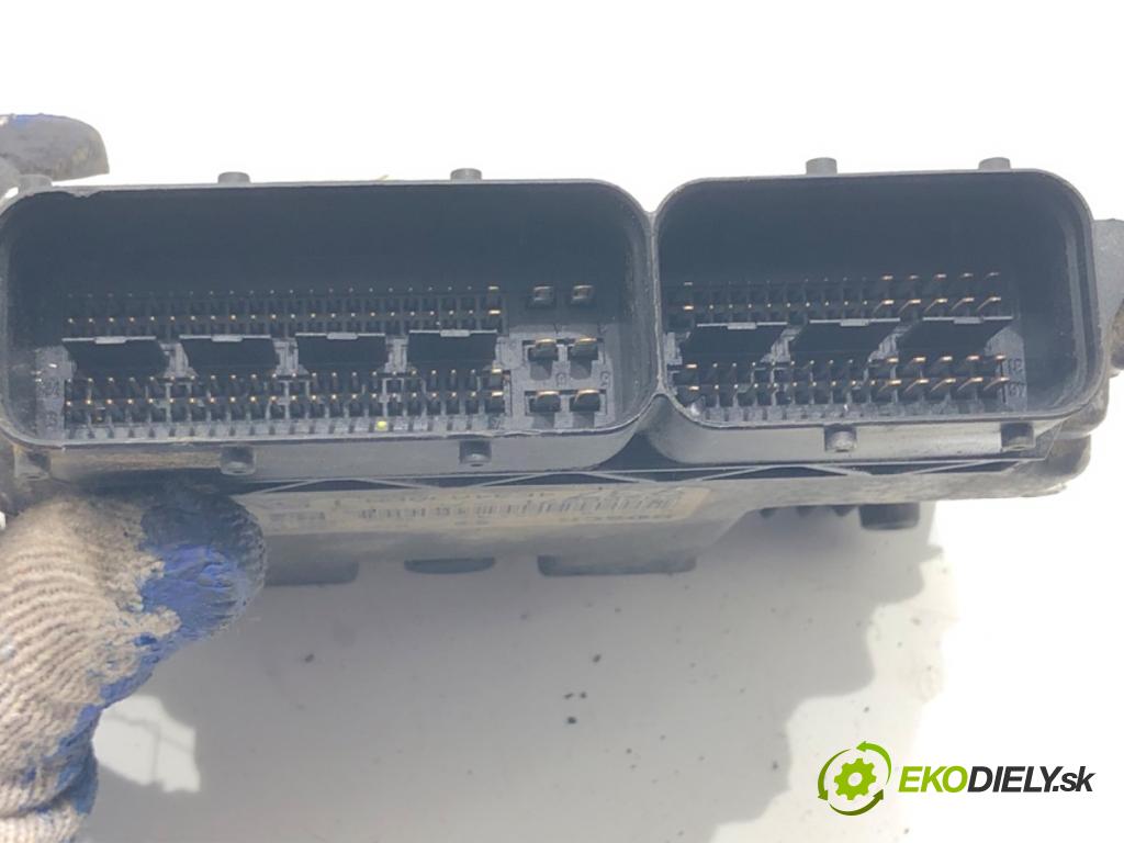 ALFA ROMEO GT (937_) 2003 - 2010    1.9 JTD (937CXN1B) 110 kW [150 KM] olej napędowy 2003 - 2010  riadiaca jednotka Motor 55206271 0281012883 (Riadiaca jednotka)