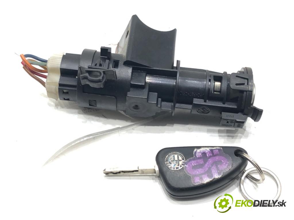 ALFA ROMEO GT (937_) 2003 - 2010    1.9 JTD (937CXN1B) 110 kW [150 KM] olej napędowy 2003 - 2010  spinačka 46742880 (Spínacia skrinka)