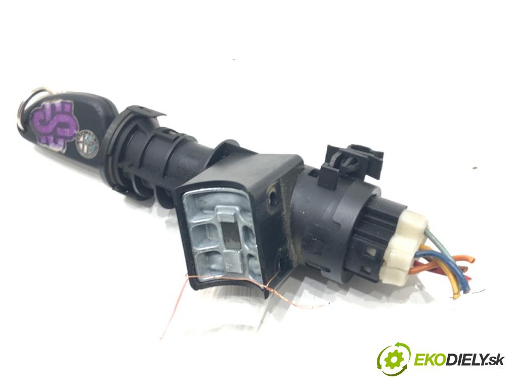 ALFA ROMEO GT (937_) 2003 - 2010    1.9 JTD (937CXN1B) 110 kW [150 KM] olej napędowy 2003 - 2010  spinačka 46742880 (Spínacia skrinka)