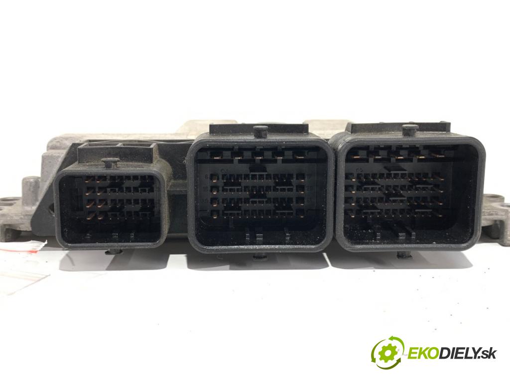 PEUGEOT 308 II (LB_, LP_, LW_, LH_, L3_) 2013 - 2021    1.6 THP 125 92 kW [125 KM] benzyna 2013 - 2021  riadiaca jednotka Motor 9804723880 0261S07931 (Riadiaca jednotka)
