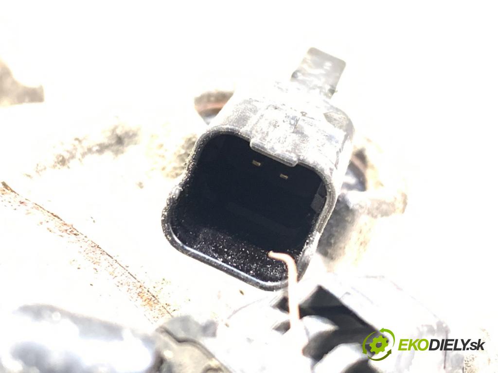 PEUGEOT 308 II (LB_, LP_, LW_, LH_, L3_) 2013 - 2021    1.6 THP 125 92 kW [125 KM] benzyna 2013 - 2021  Kompresor klimatizácie 9675657880 (Kompresor klimatizácie)