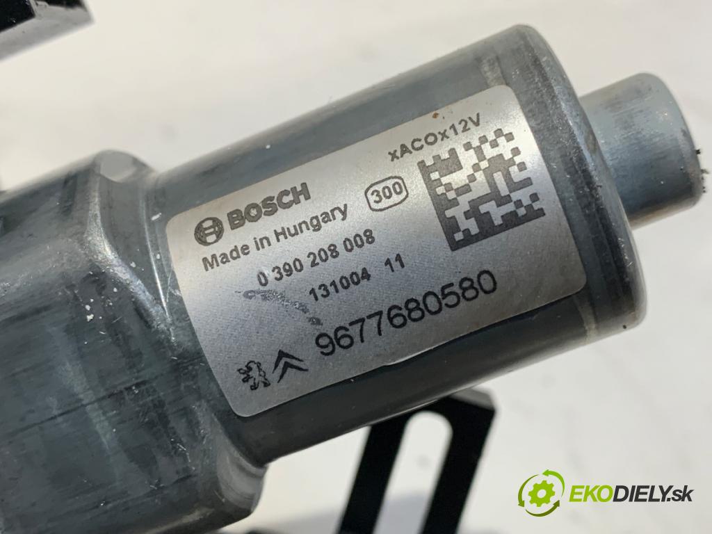 PEUGEOT 308 II (LB_, LP_, LW_, LH_, L3_) 2013 - 2021    1.6 THP 125 92 kW [125 KM] benzyna 2013 - 2021  motor stěračů zadní část 9677680580