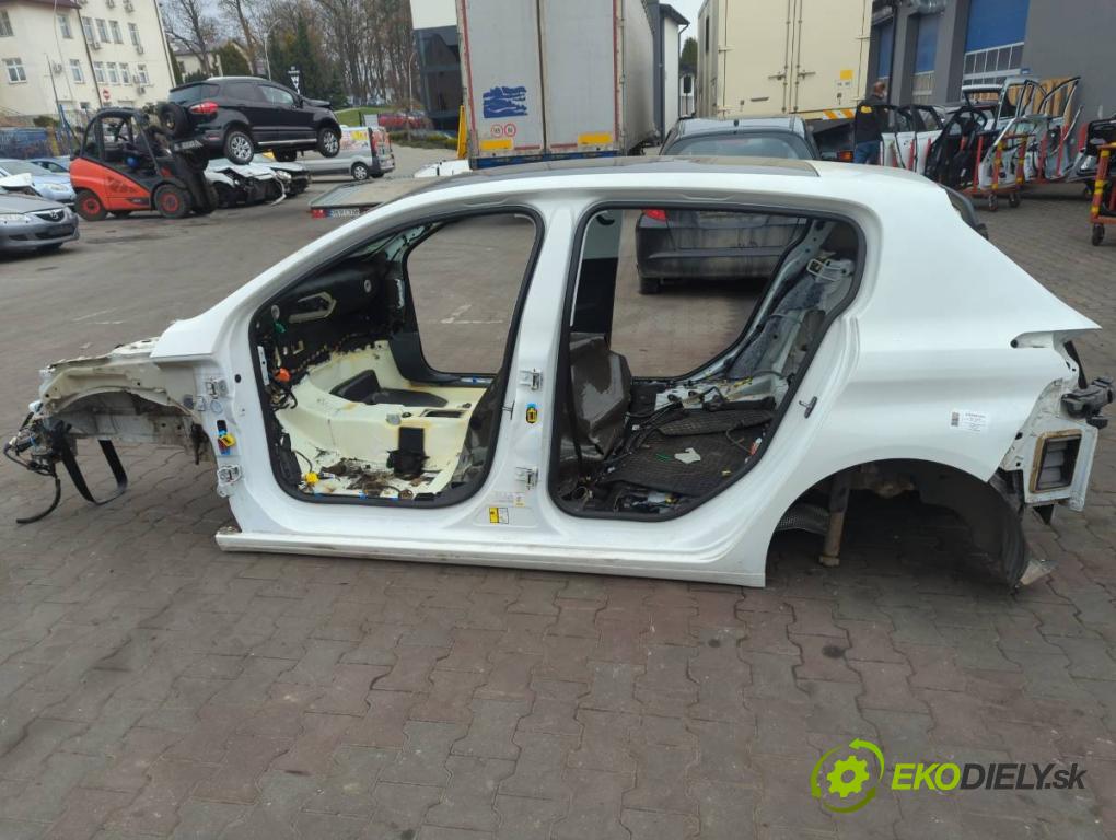 PEUGEOT 308 II (LB_, LP_, LW_, LH_, L3_) 2013 - 2021    1.6 THP 125 92 kW [125 KM] benzyna 2013 - 2021  KAROSERIA ČTVRŤÁK blatník zadní část levý pravý práh střecha PODŁUŻNICA levý pravý