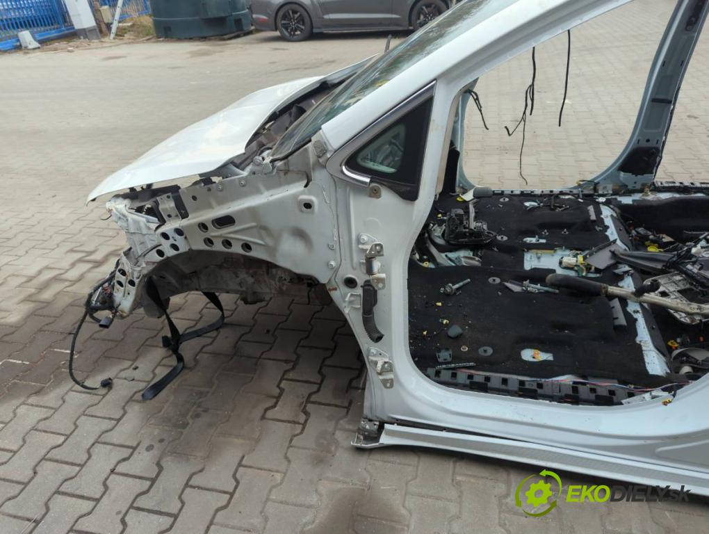 CHRYSLER PACIFICA 2016 - 2022    3.6 214 kW [291 KM] benzyna 2016 - 2022  KAROSERIA ČTVRŤÁK blatník zadní část levý pravý práh střecha PODŁUŻNICA levý pravý