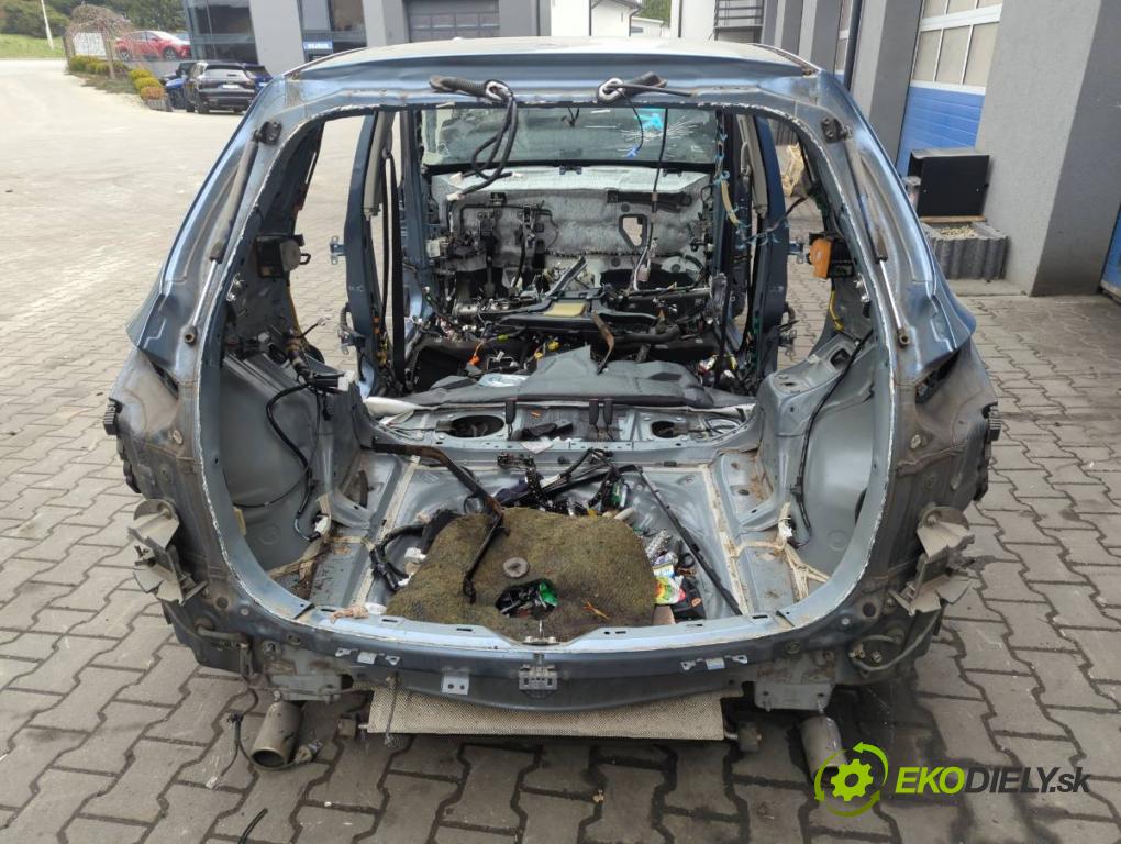 MAZDA CX-5 (KE, GH) 2011 - 2017    2.2 D (KE2FW) 129 kW [175 KM] olej napędowy 2012 - 2017  KAROSERIA ČTVRŤÁK blatník zadní část levý pravý práh střecha PODŁUŻNICA levý pravý