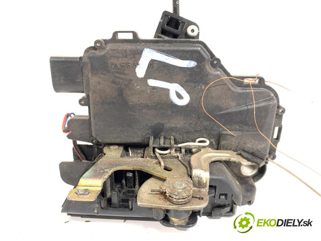 SEAT LEON (1M1) 1999 - 2006    1.4 16V 55 kW [75 KM] benzyna 1999 - 2006  zámok dveře levý přední část 3B1837015A