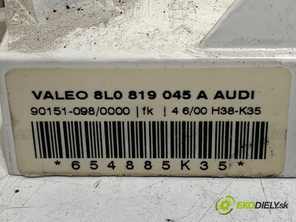 SEAT LEON (1M1) 1999 - 2006    1.4 16V 55 kW [75 KM] benzyna 1999 - 2006  Panel ovládania kúrenia 8L0819045A (Prepínač/spínač/tlačidlo a ovládač kúrenia)