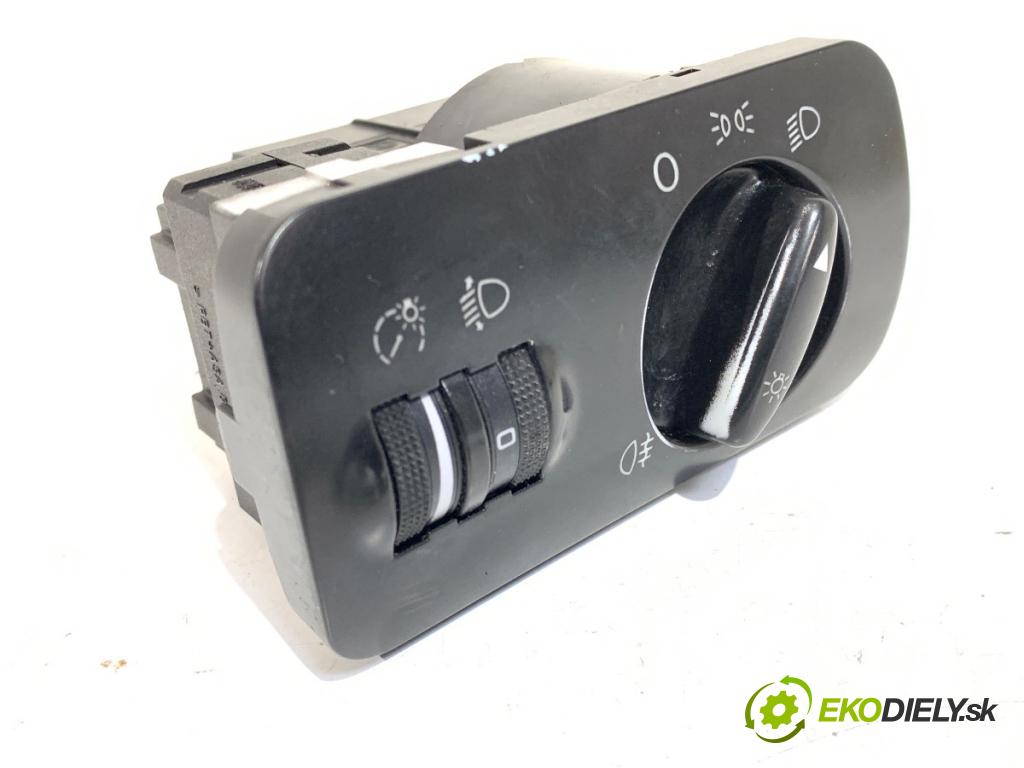 SEAT LEON (1M1) 1999 - 2006    1.4 16V 55 kW [75 KM] benzyna 1999 - 2006  Spínač svetiel D. 1M1941531D