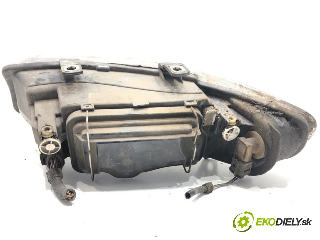 SEAT LEON (1M1) 1999 - 2006    1.4 16V 55 kW [75 KM] benzyna 1999 - 2006  světlomet pravý přední část