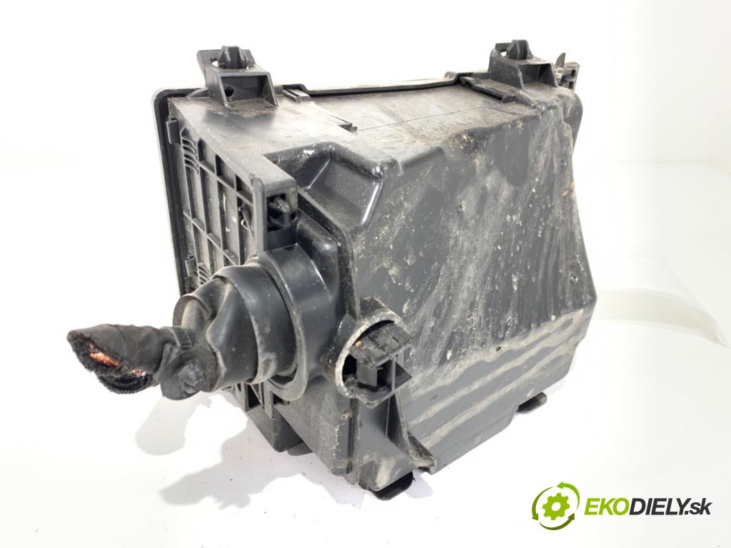 PEUGEOT 308 II (LB_, LP_, LW_, LH_, L3_) 2013 - 2021    1.6 THP 125 92 kW [125 KM] benzyna 2013 - 2021  skříňka poistková 9807091980 (Pojistkové skříňky)