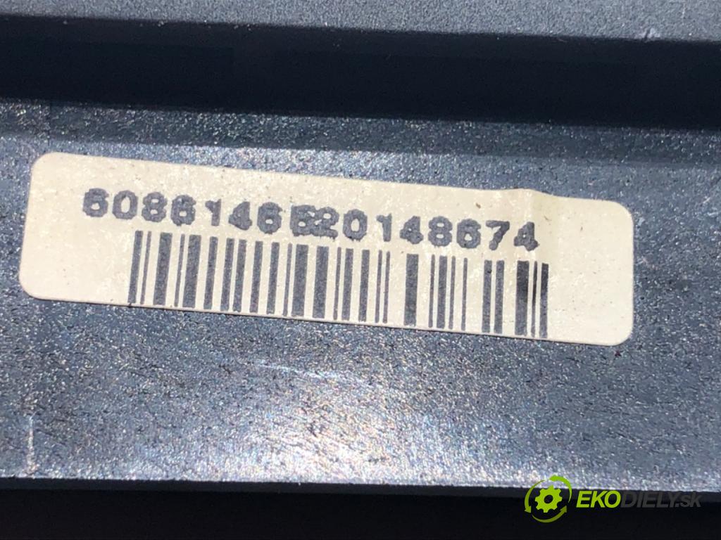 MERCEDES-BENZ KLASA A (W169) 2004 - 2012    A 180 CDI (169.007, 169.307) 80 kW [109 KM] olej napędowy 2004 - 2012  RADIO  (Audio zariadenie)