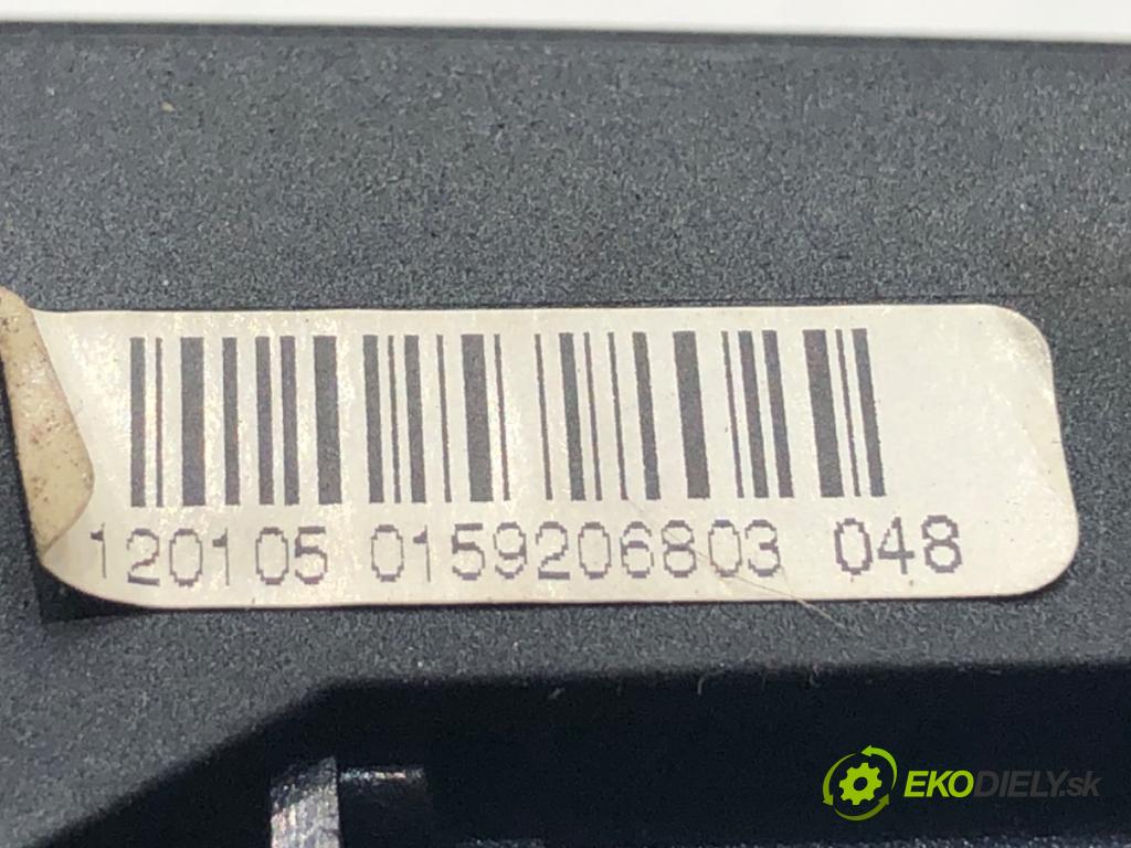 MERCEDES-BENZ KLASA A (W169) 2004 - 2012    A 180 CDI (169.007, 169.307) 80 kW [109 KM] olej napędowy 2004 - 2012  RADIO  (Audio zariadenie)