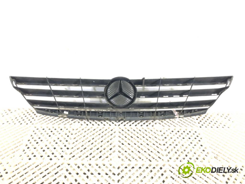 MERCEDES-BENZ KLASA A (W169) 2004 - 2012    A 180 CDI (169.007, 169.307) 80 kW [109 KM] olej napędowy 2004 - 2012  mřížka maska 1698800983 (Mřížky (masky) chladičů)
