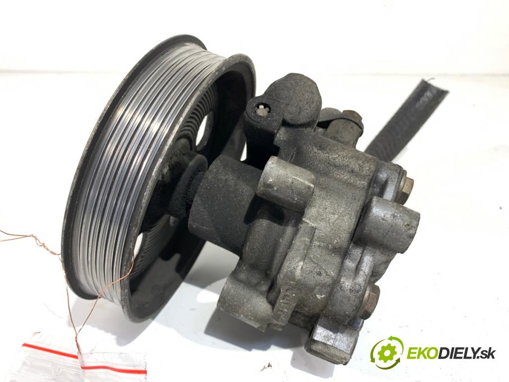 AUDI A4 B6 (8E2) 2000 - 2005    2.0 96 kW [130 KM] benzyna 2000 - 2004  Pumpa servočerpadlo 8E0145153ES (Servočerpadlo, pumpa riadenia)