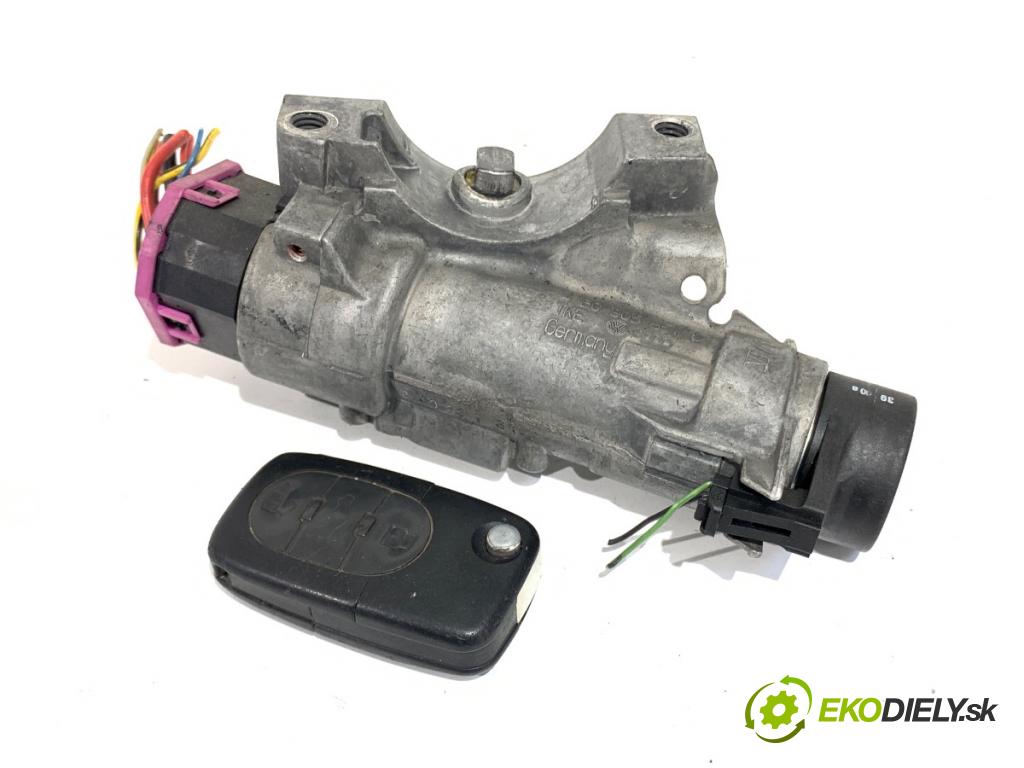 AUDI A4 B6 (8E2) 2000 - 2005    2.0 96 kW [130 KM] benzyna 2000 - 2004  spinačka 4B0905851C (Spínacia skrinka a kľúč)