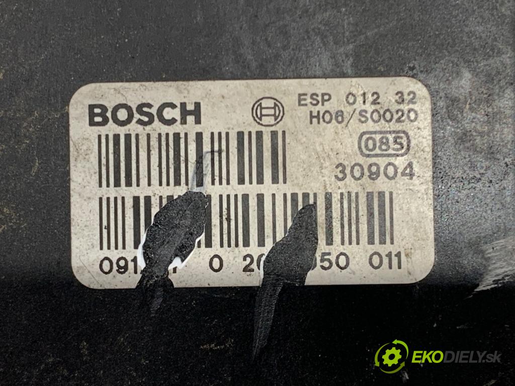 AUDI A4 B6 (8E2) 2000 - 2005    2.0 96 kW [130 KM] benzyna 2000 - 2004  Pumpa ABS 0265225048 (Pumpa ABS)