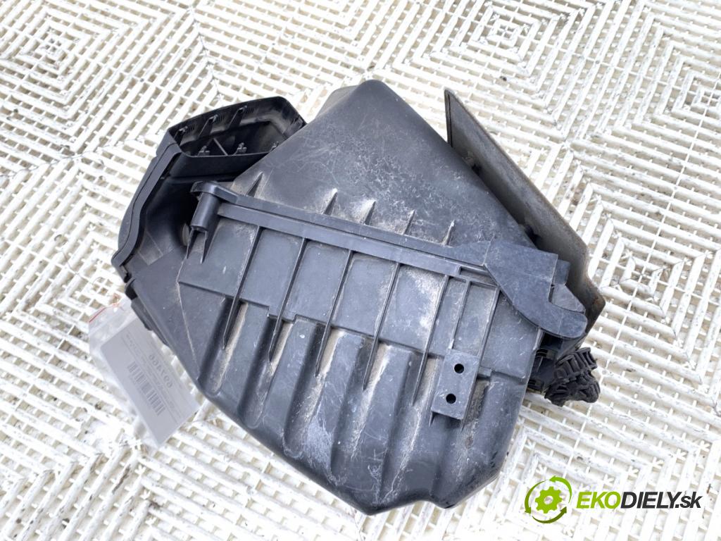 AUDI A4 B6 (8E2) 2000 - 2005    2.0 96 kW [130 KM] benzyna 2000 - 2004  Obal filtra vzduchu 06B000183 (Obal filtra vzduchu)