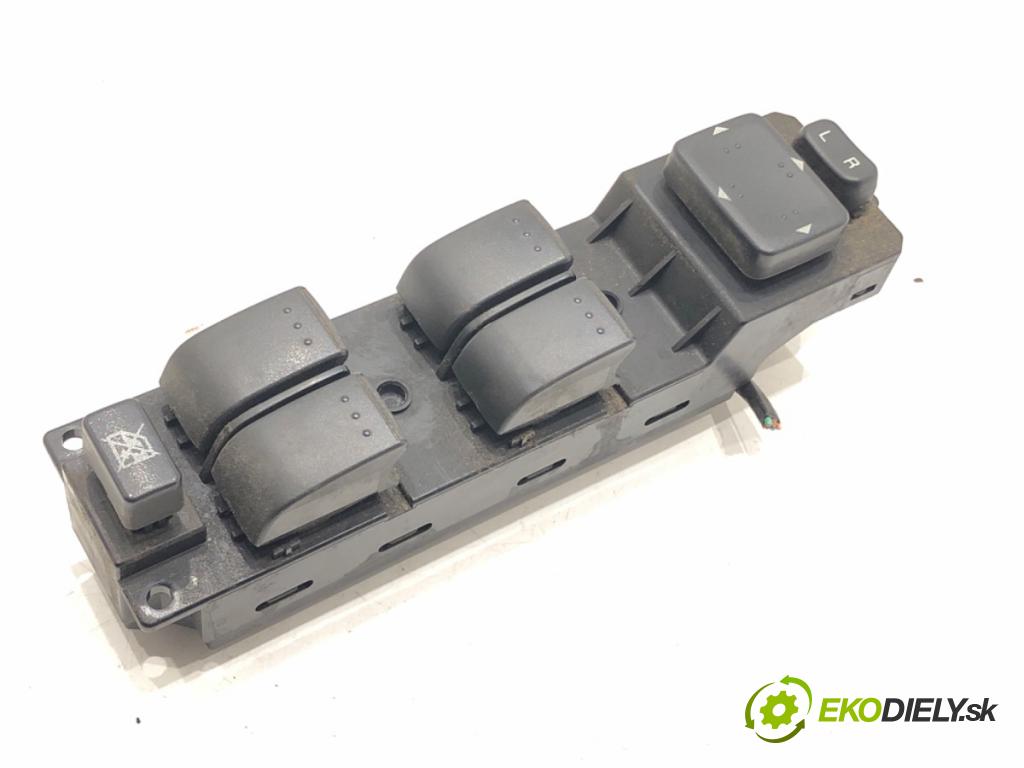 MAZDA 5 (CR19) 2005 - 2010    2.0 CD (CR19) 105 kW [143 KM] olej napędowy 2005 - 2010  Prepínač okien CC2966350A (Prepínacie páčky pod volantom)