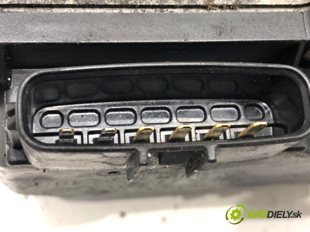 MAZDA 5 (CR19) 2005 - 2010    2.0 CD (CR19) 105 kW [143 KM] olej napędowy 2005 - 2010  Škrtiaca klapka RF7J136B0C (Škrtiaca klapka)