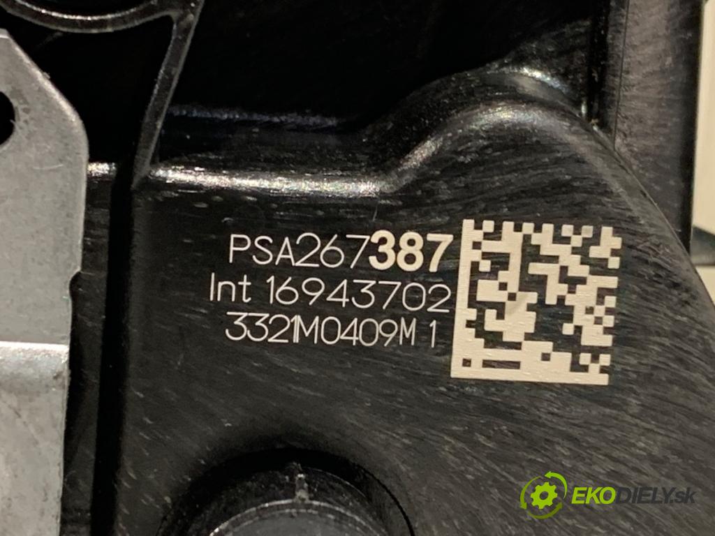 OPEL CROSSLAND X / CROSSLAND (P17, P2QO) 2017 - 2022    1.2 (75) 81 kW [110 KM] benzyna 2017 - 2022  zámok dveře pravý přední část 267387