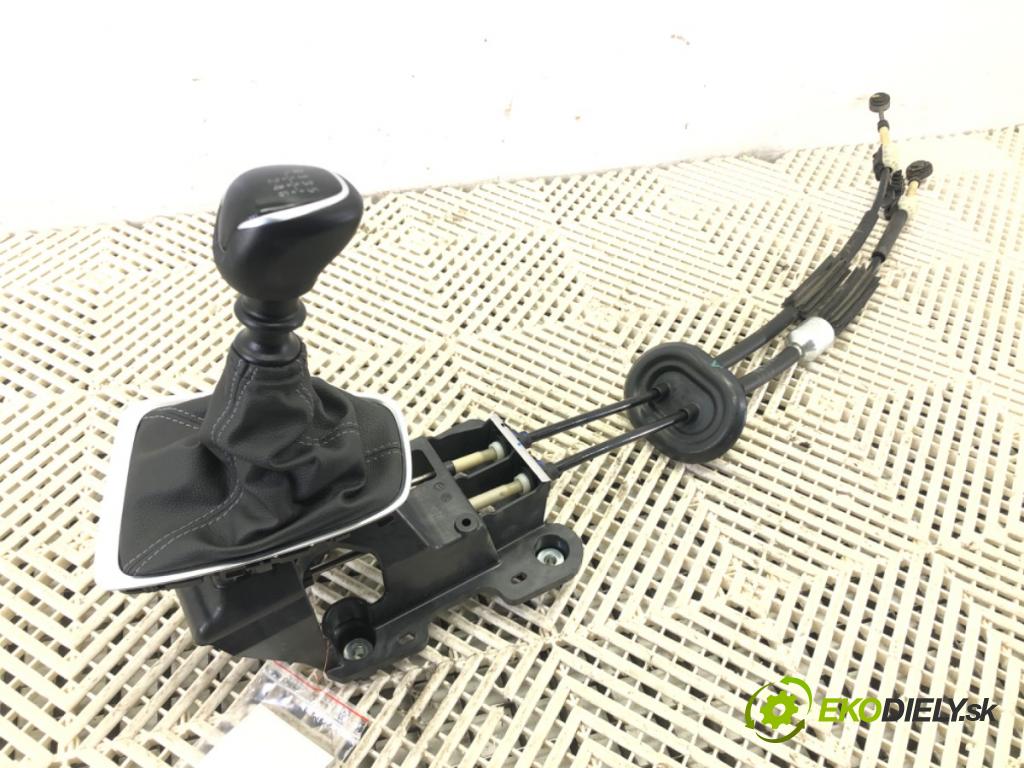 OPEL CROSSLAND X / CROSSLAND (P17, P2QO) 2017 - 2022    1.2 (75) 81 kW [110 KM] benzyna 2017 - 2022  Kulisa  (Rýchlostná páka (kulisa))